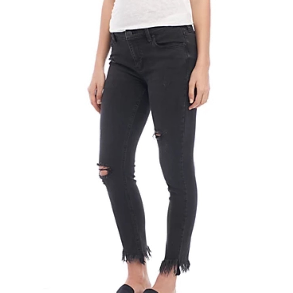 Free People Great Heights Fray Hem Skinny Jeans Black Wash 29 B2